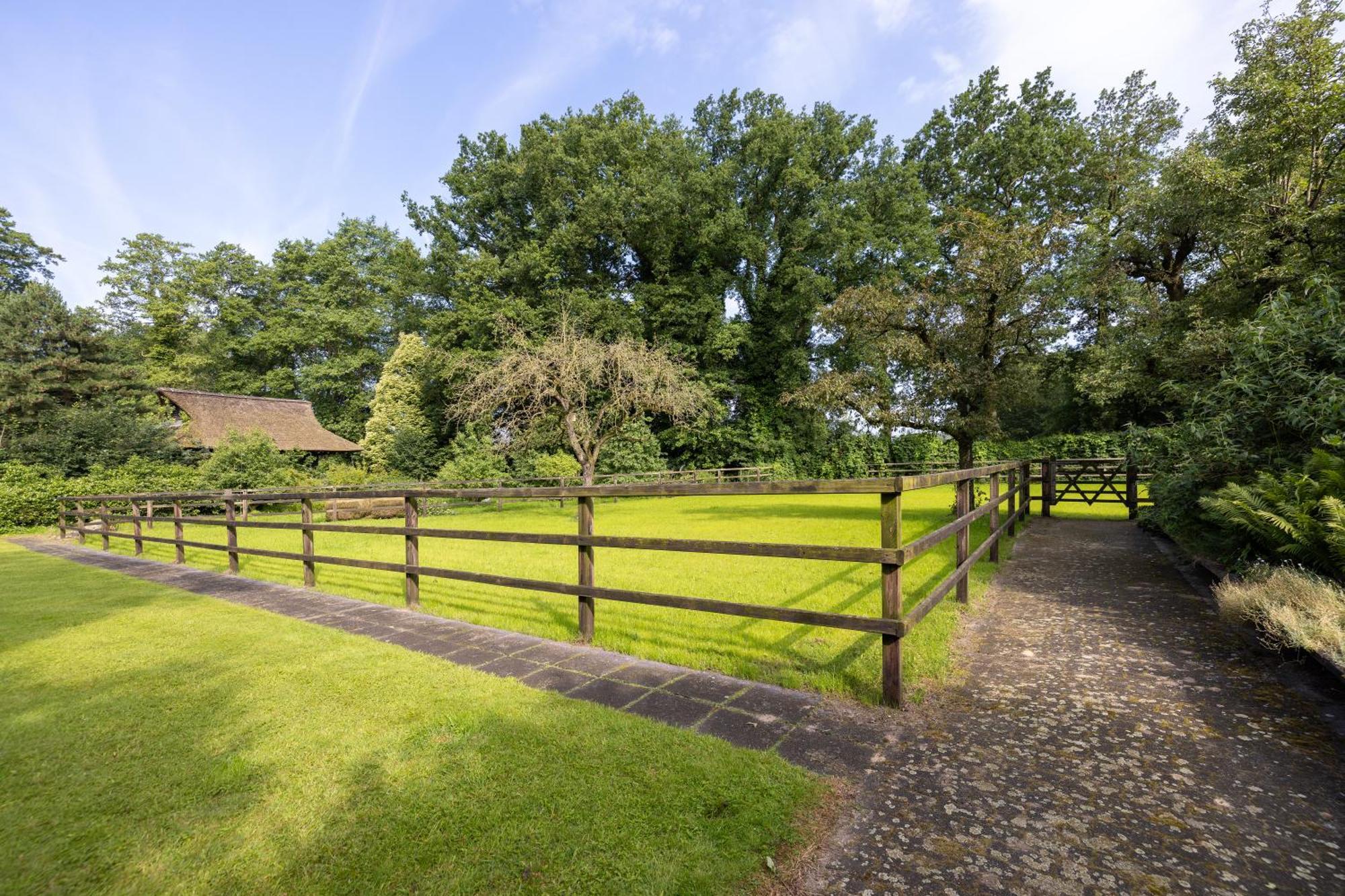 Luxe Hofstede Met Paardenstalling Lunteren Extérieur photo
